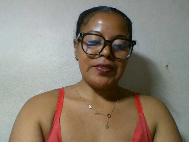 Barbie12 live cam on BongaCams