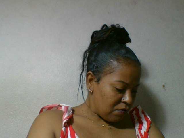 Barbie12 live cam on BongaCams