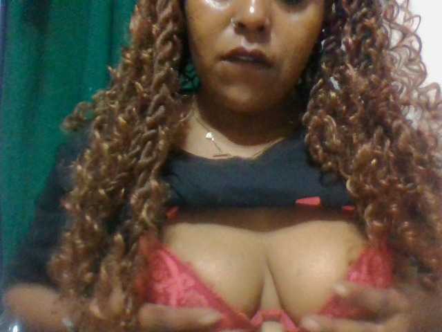 Barbie12 live cam on BongaCams