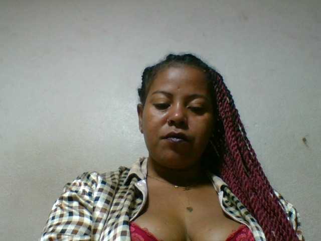 Barbie12 live cam on BongaCams
