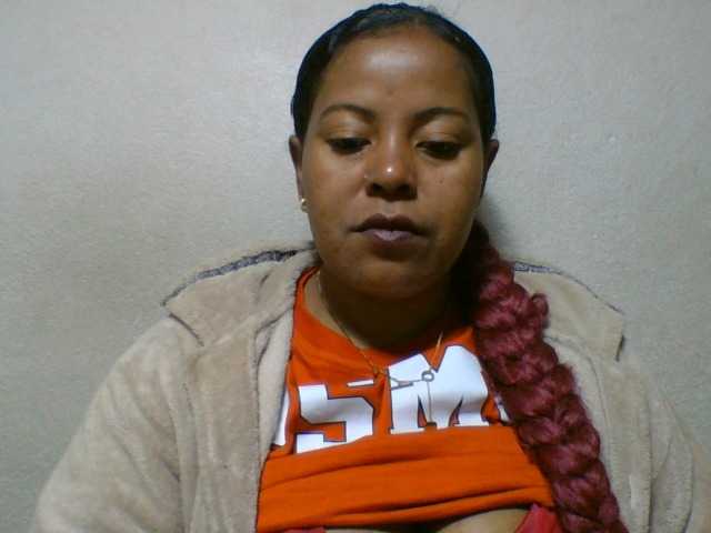 Barbie12 live cam on BongaCams