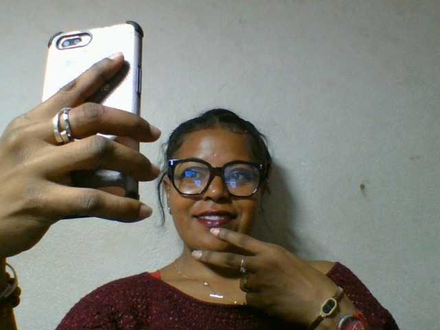 Barbie12 live cam on BongaCams