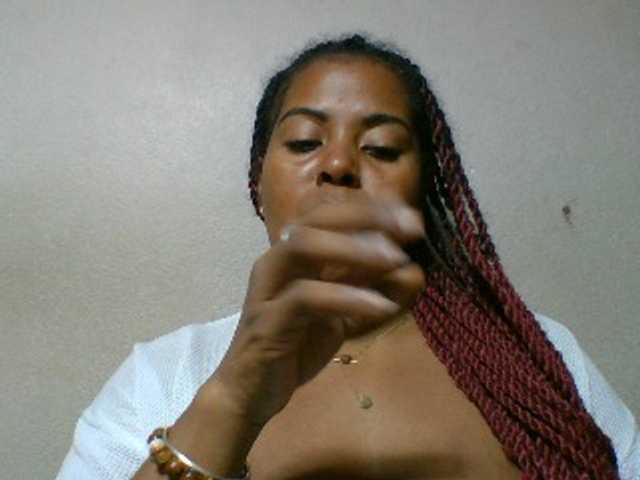 Barbie12 live cam on BongaCams