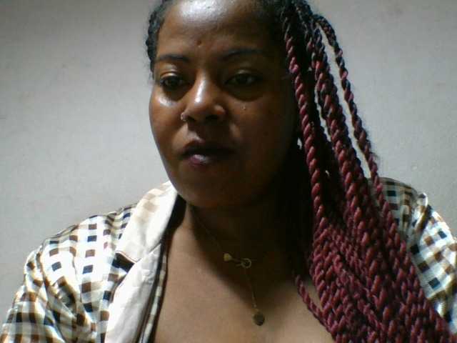 Barbie12 live cam on BongaCams