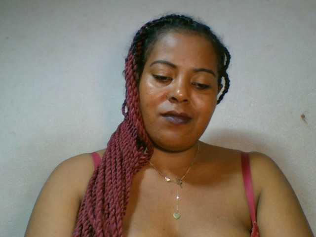 Barbie12 live cam on BongaCams