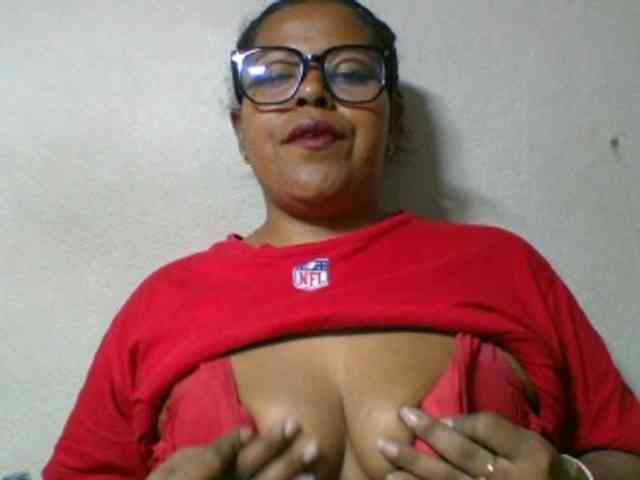 Barbie12 Live Webcam on BongaCams