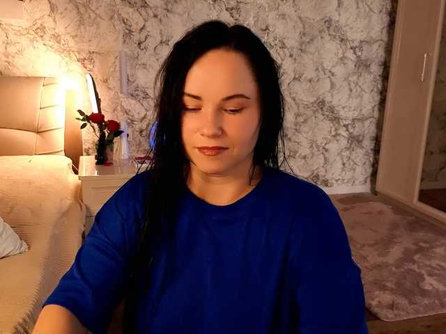Juliamills live cam on BongaCams