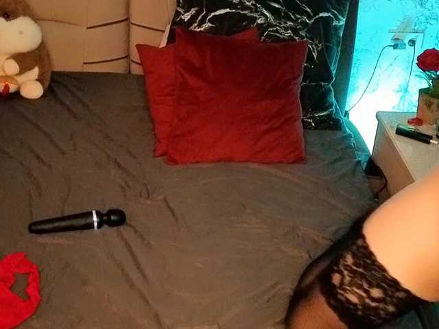 Juliamills live cam on BongaCams