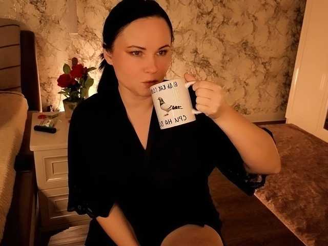Juliamills live cam on BongaCams