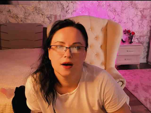 juliamills's live room