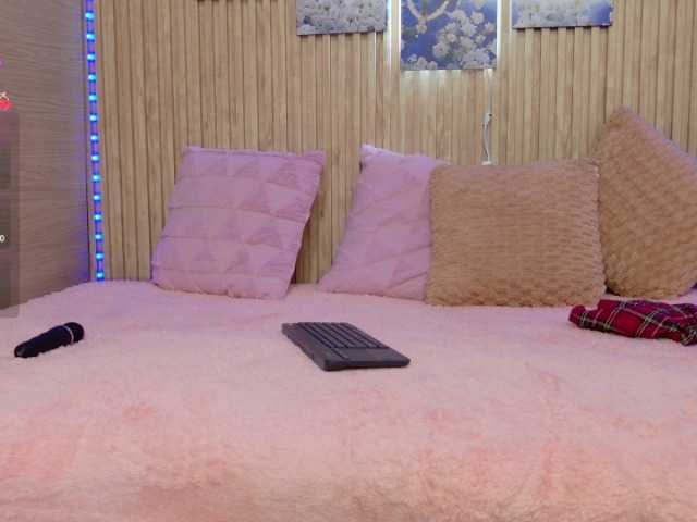 Moon-celeste's BongaCams show and profile