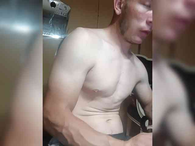 Crr8rYCNgYsBpTU Live Webcam on BongaCams