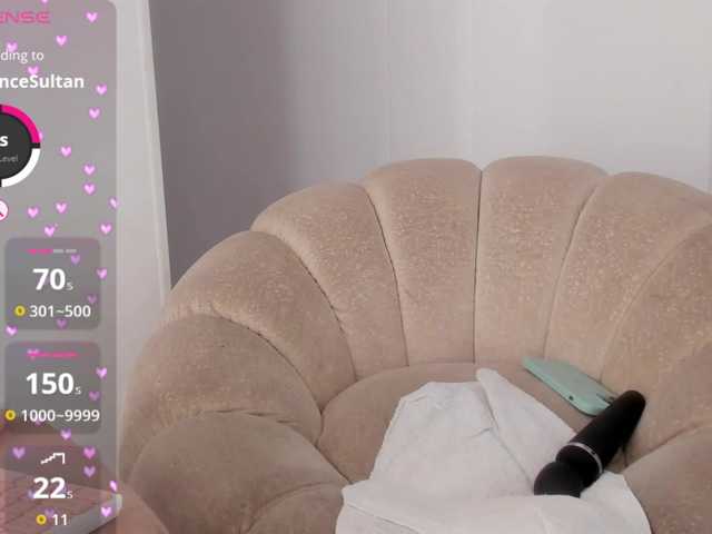 Sarayu- live cam on BongaCams