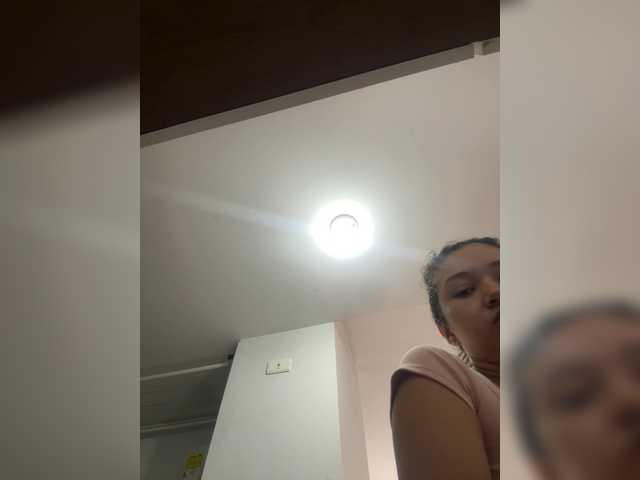 Sarayu- live cam on BongaCams