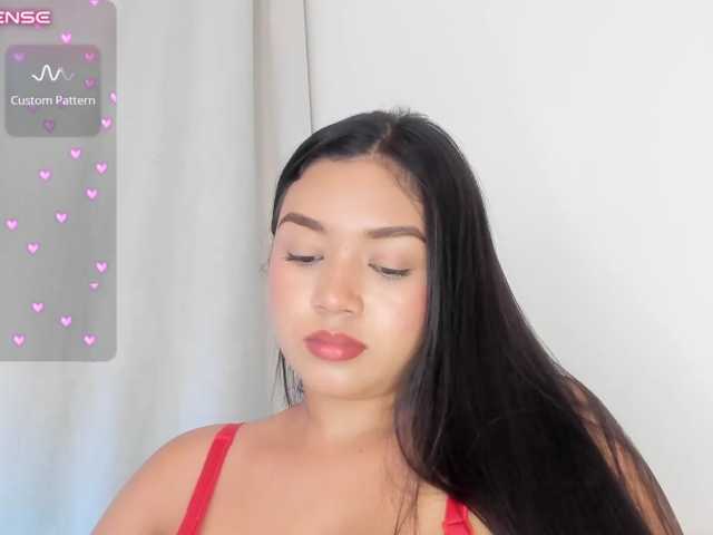 Sarayu- live cam on BongaCams