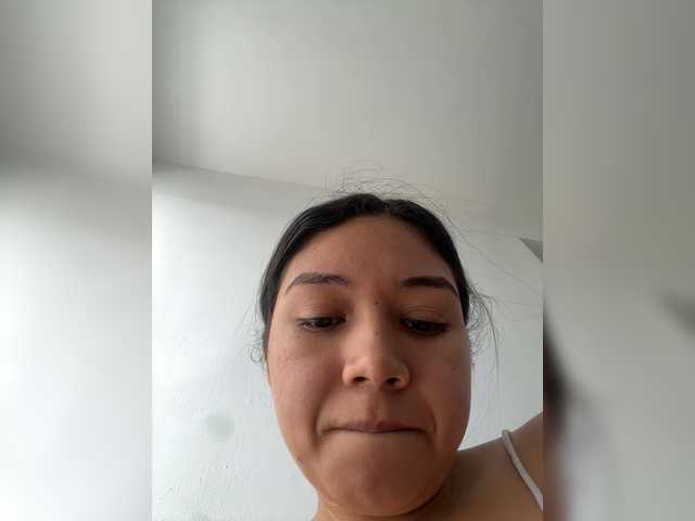 Sarayu- live cam on BongaCams