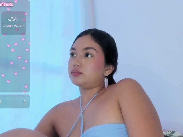 Sarayu- live cam on BongaCams