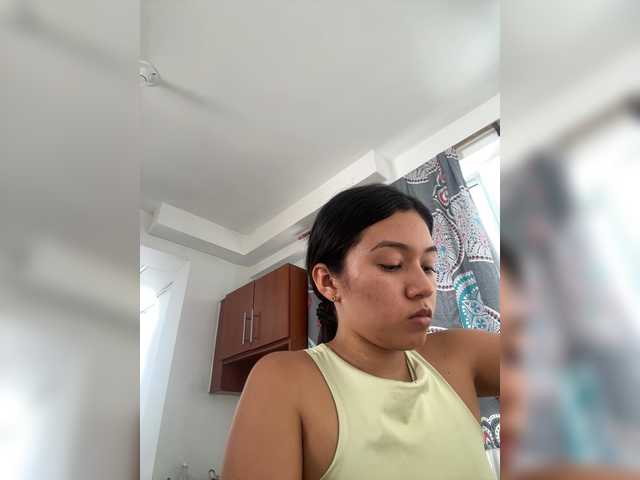 Sarayu- live cam on BongaCams