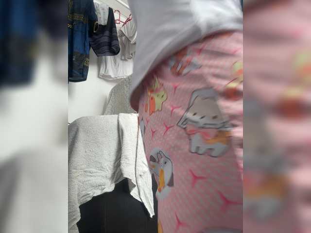 Sarayu- live cam on BongaCams
