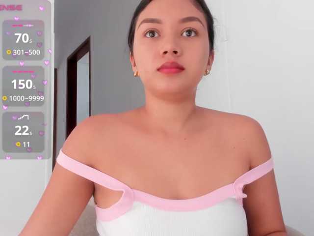 Sarayu- live cam on BongaCams