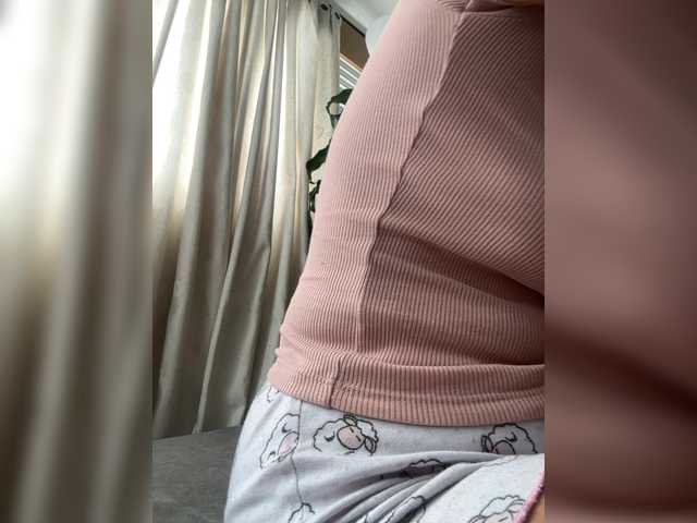 Sarayu- live cam on BongaCams