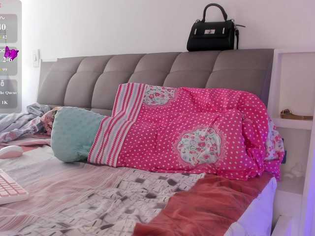 Sarayu- live cam on BongaCams