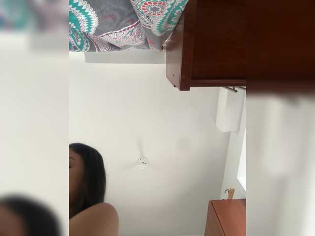 Sarayu- live cam on BongaCams