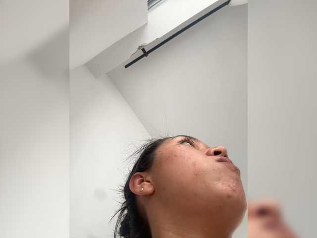 Sarayu- live cam on BongaCams