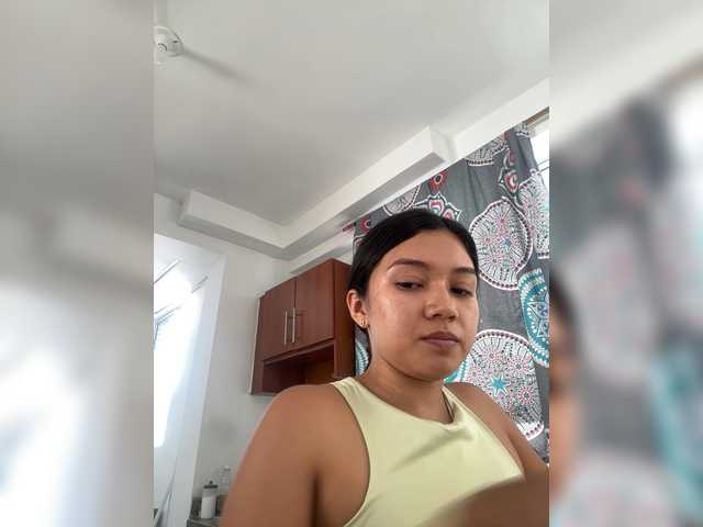 Sarayu- live cam on BongaCams
