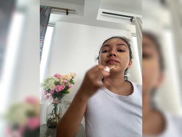 Sarayu- live cam on BongaCams