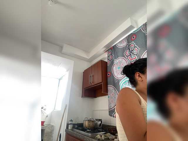 Sarayu- live cam on BongaCams