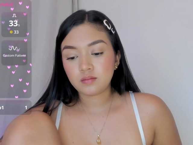 Sarayu- live cam on BongaCams