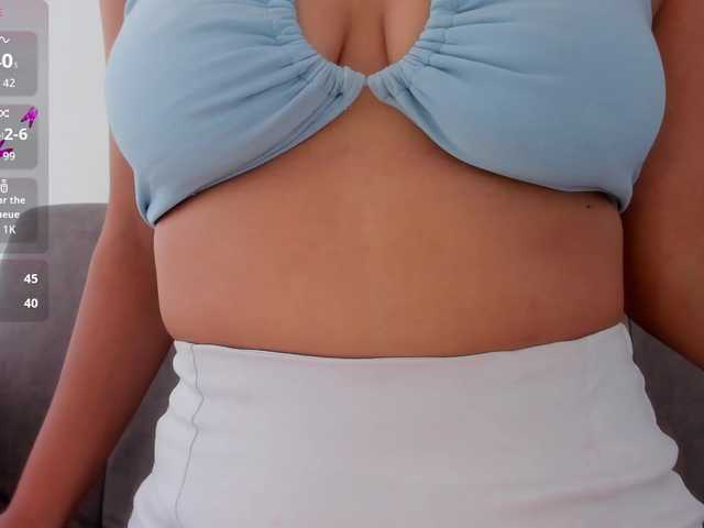 Sarayu- live cam on BongaCams