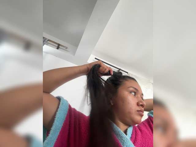 Sarayu- live cam on BongaCams