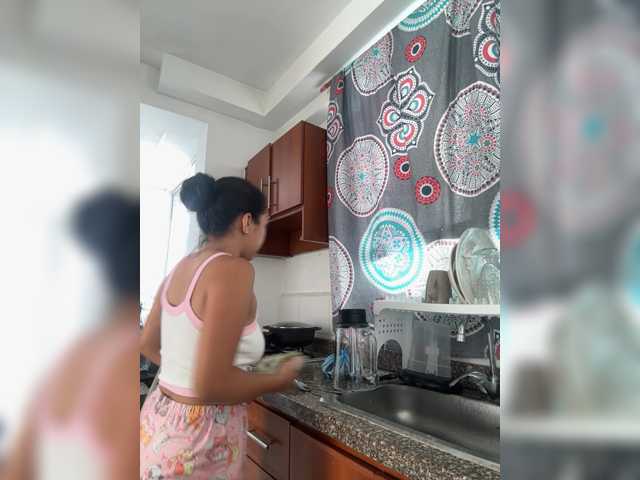 Sarayu- live cam on BongaCams