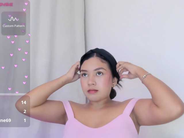 Sarayu- live cam on BongaCams