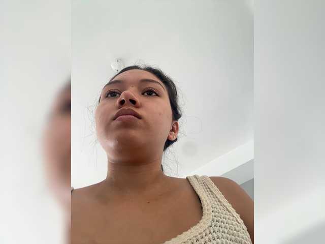 Sarayu- live cam on BongaCams