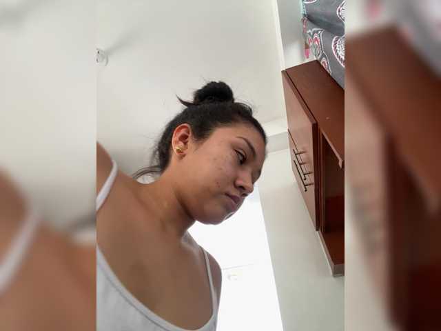 Sarayu- live cam on BongaCams