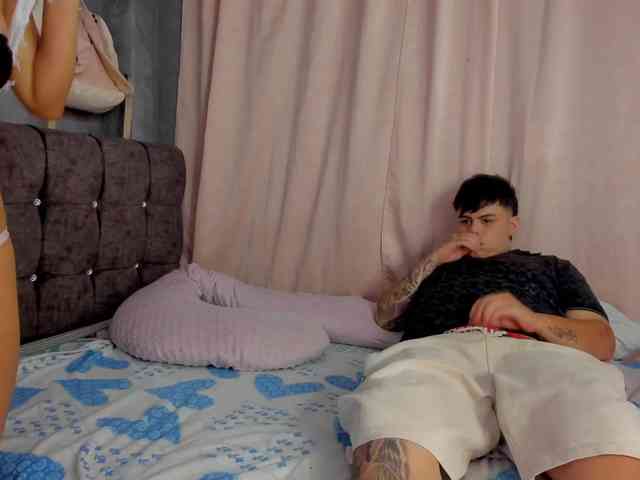 dulceandlion webcam