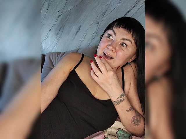 lenaMalina live cam on BongaCams