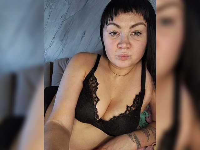 lenaMalina live cam on BongaCams