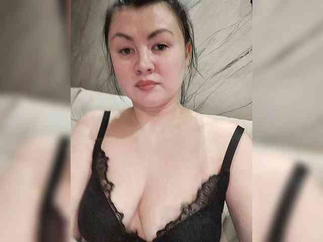 lenaMalina Live Webcam on BongaCams