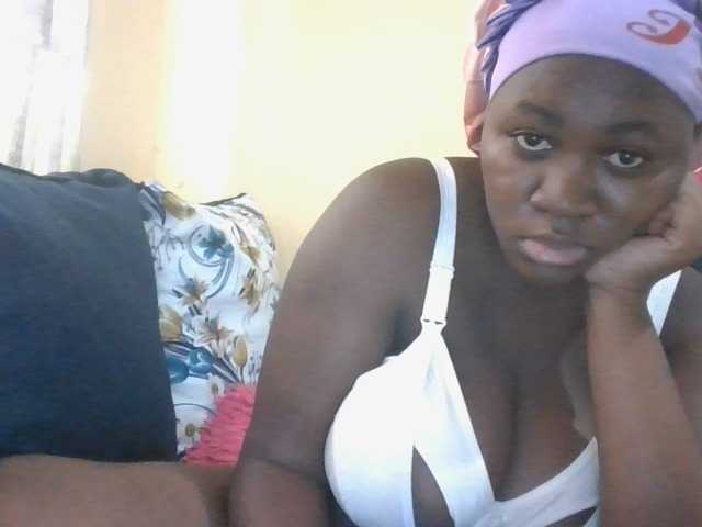 Mayamill live cam on BongaCams