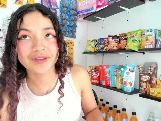 le modèle Camilla-Miller01 est en webcam porno dans un show sur le site bongacams, il possède les tags suivants: Latino/Hispanic,Brunette,Trimmed