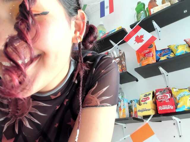 Camilla-Miller01 Live Cam on BongaCams