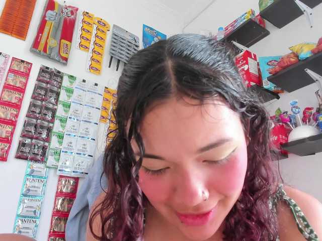 Camilla-Miller01 live cam on BongaCams