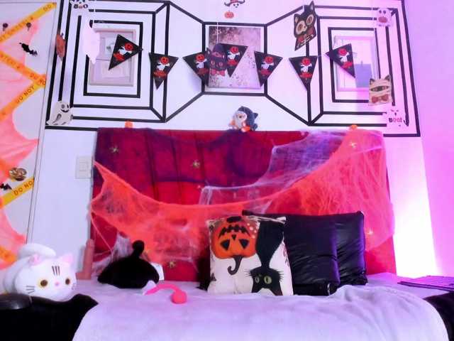 Camilla-Miller01 live cam on BongaCams