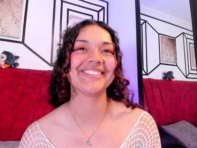 Camilla-Miller01 live cam preview