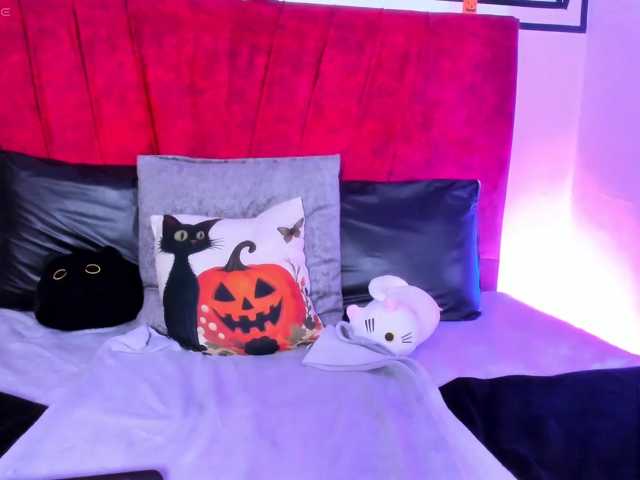 Camilla-Miller01 live cam on BongaCams