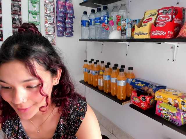 le modèle Camilla-Miller01 est en webcam porno dans un show sur le site bongacams, il possède les tags suivants: Latino/Hispanic,Brunette,Trimmed